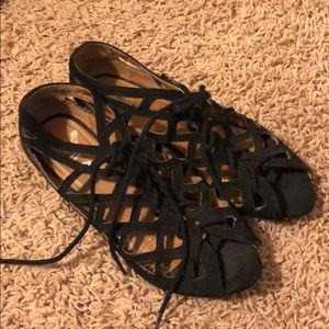 MIA lace up flats 😊